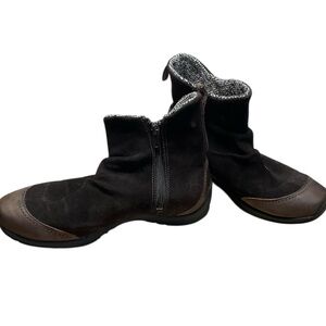 Merrell Freisa Brown Suede Ankle Boots Size Size 8.5 Side Zip Leather Accents